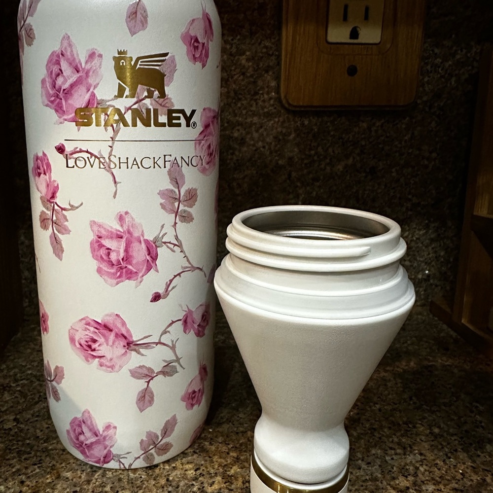 Stanley LoveShackFancy Pink Floral Slim Bottle